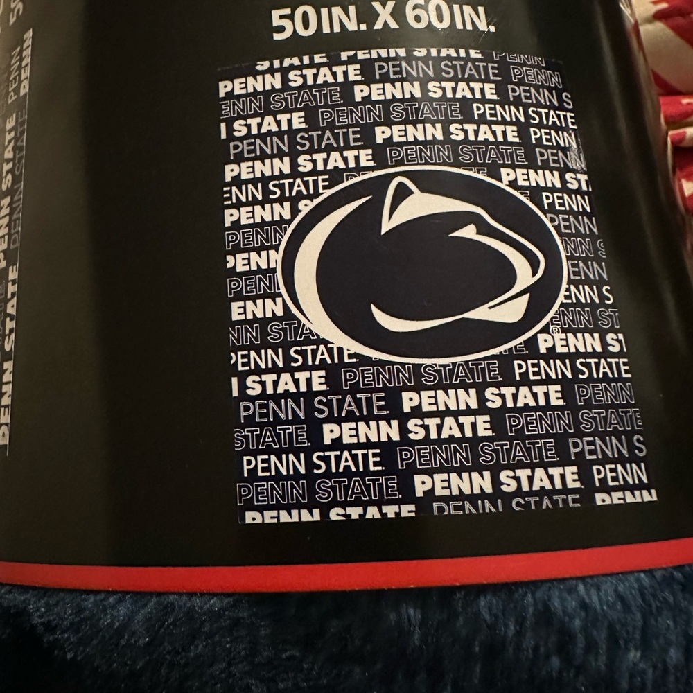 NWT Penn State Blue & white LOGO Fleece Blanket 50in X 60in very soft